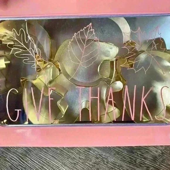NEW Rae Dunn Adorable TIN and COOKIE Cutters - GIVE THANKS - So Cute! - Picture 13 of 16
